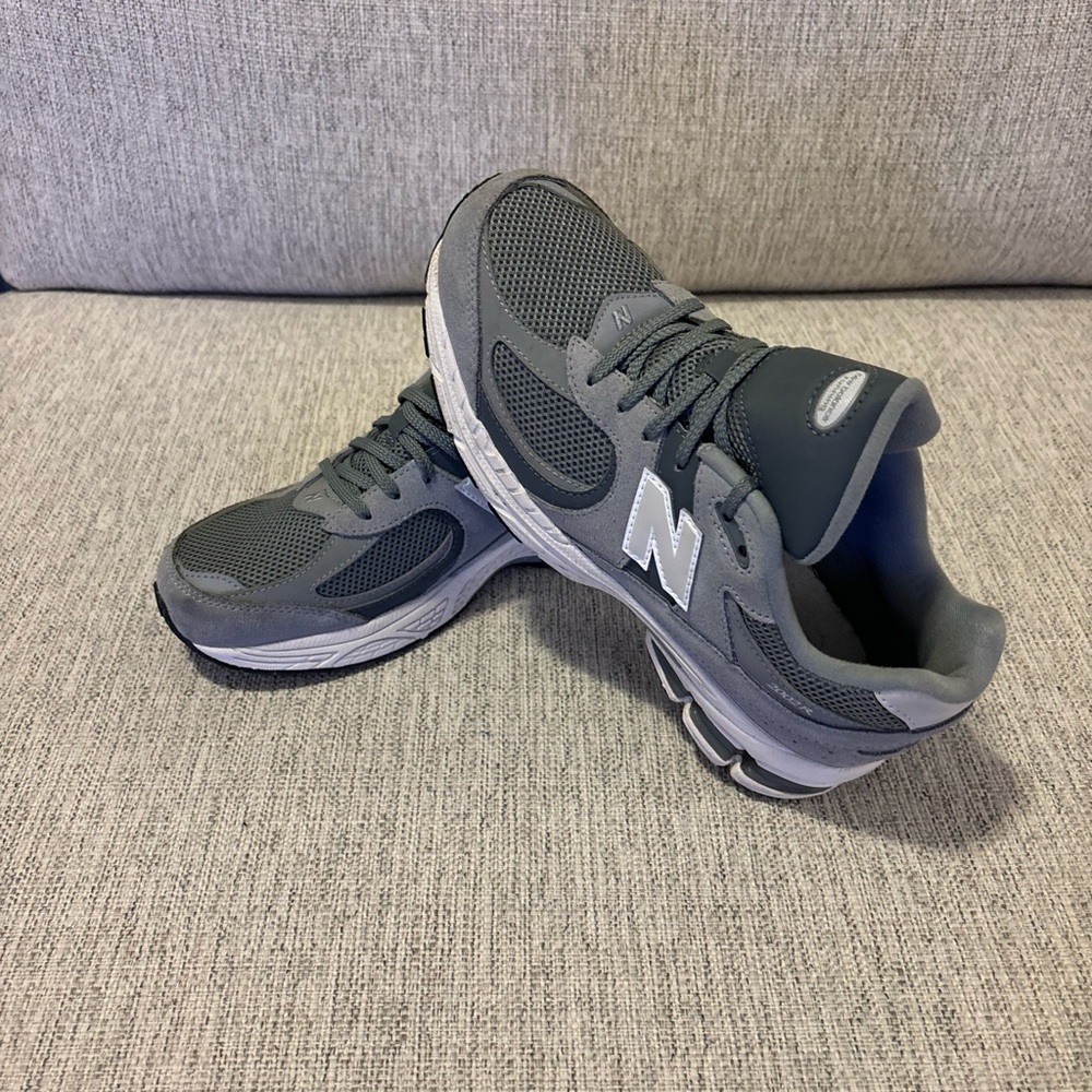 Boy’s New Balances 2002R